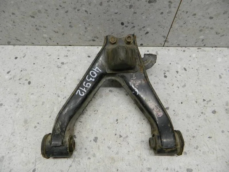 Рычаг задний верхний правый Mitsubishi Pajero/Montero 3 (V6, V7) 2000-2006