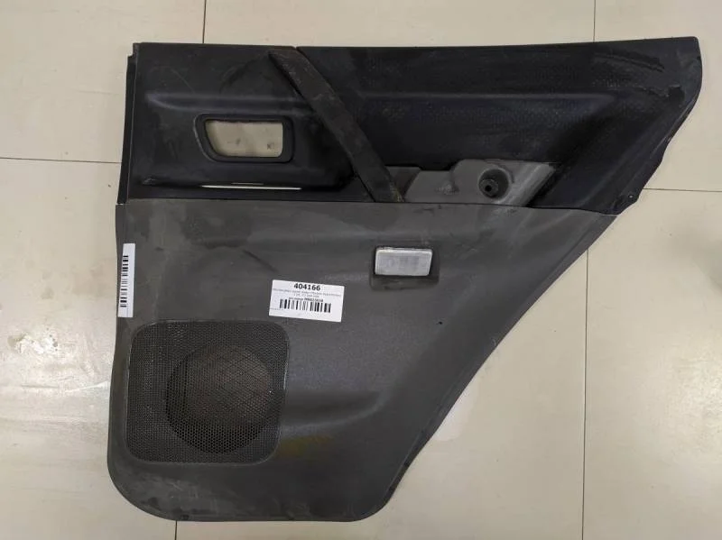 Обшивка двери задней правой Mitsubishi Pajero/Montero 3 (V6, V7) 2000-2006