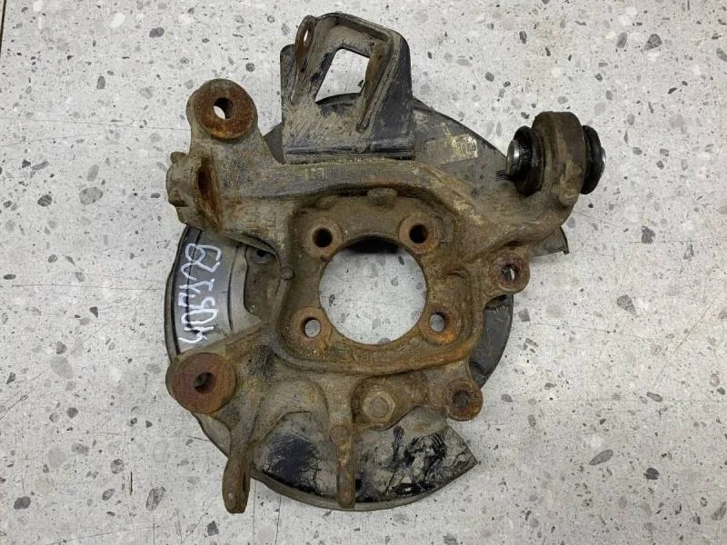 Кулак поворотный задний левый Lexus RX 350 /450h (XL10) 2009-2015