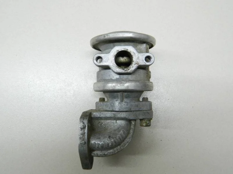 Клапан рециркуляции выхлопных газов Audi A4 (B5) 1994-2001