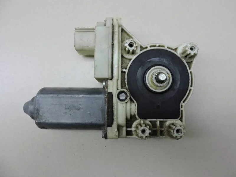 Моторчик стеклоподъемника BMW 7-Series E65,E66 2001-2008