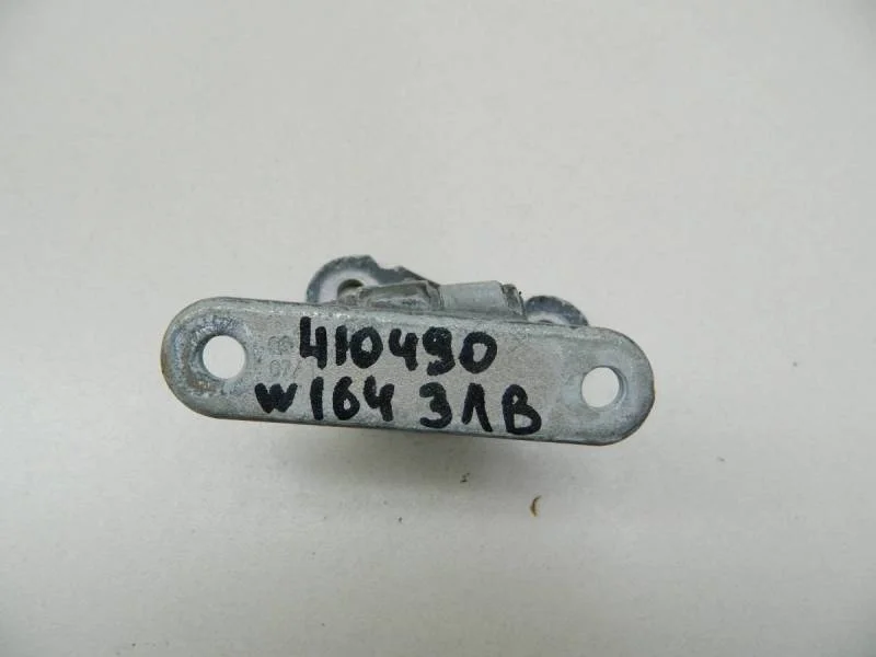 Петля двери Mercedes-Benz ML-Class (W164) 2005-2011