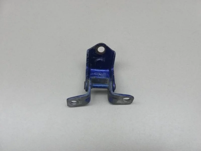 Петля двери задней правой верхняя Mazda Mazda 3 (BL) 2009-2013