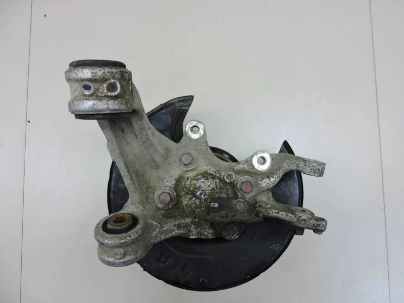 Кулак поворотный задний левый Honda Civic 4D 2006-2012