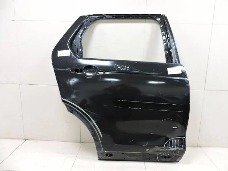 Дверь задняя правая Land Rover Discovery Sport 2014>