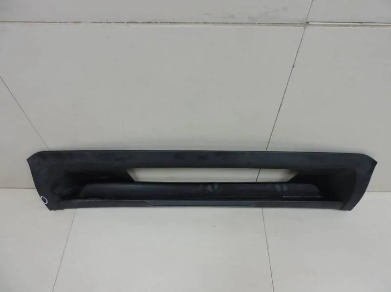 Накладка заднего бампера Porsche Cayenne 2010-2017