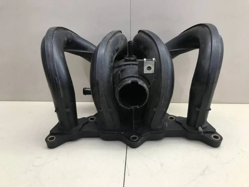 Коллектор впускной Toyota Yaris (P10) 1999-2005