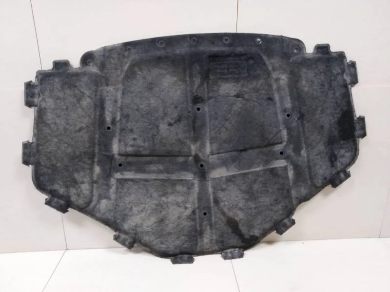 Шумоизоляция капота BMW X5 E70 2007-2013