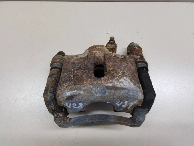 Суппорт передний левый Kia Picanto (BA) 2005-2011