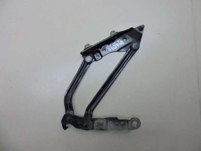 Петля крышки багажника Renault Megane (2) 2002-2009