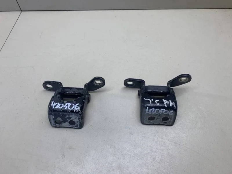 Петля двери задней левой верхняя Honda Accord 8 (CU) 2008-2013