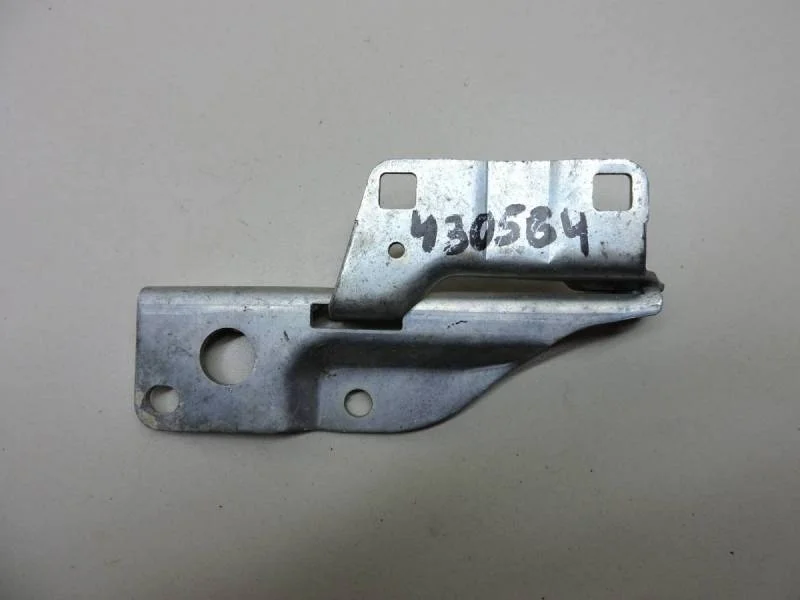 Петля капота левая Nissan Navara (D40) 2005-2015