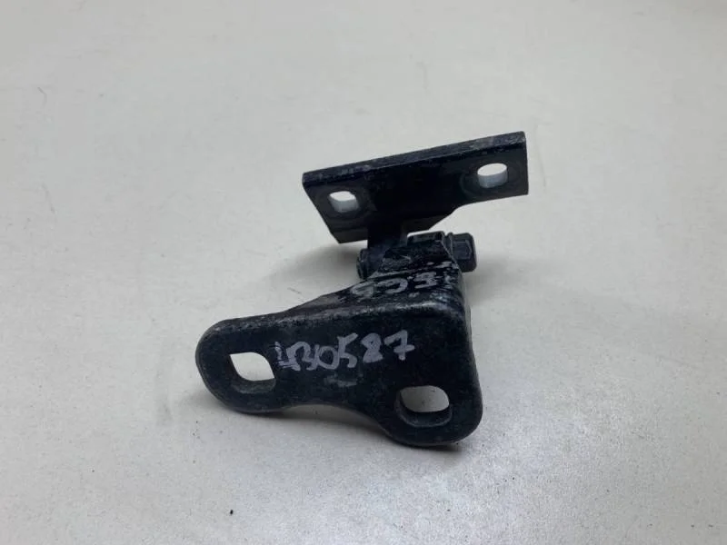 Петля двери задней правой верхняя BMW 7-Series E65,E66 2001-2008