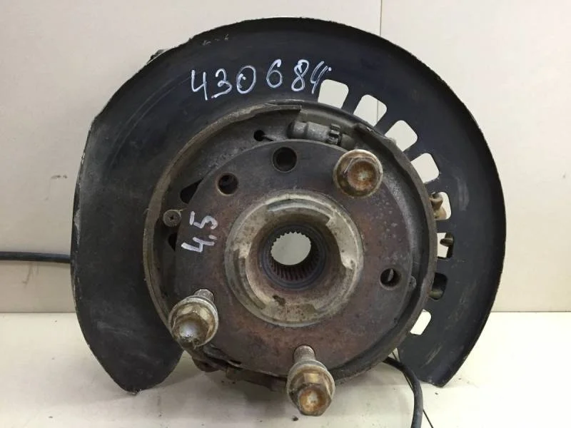 Кулак поворотный задний правый Porsche Cayenne 2003-2010