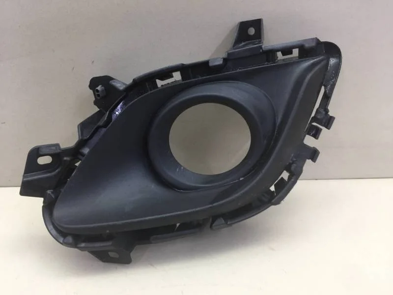 Рамка противотуманной фары правой Mazda Mazda 6 (GJ) 2013-2016