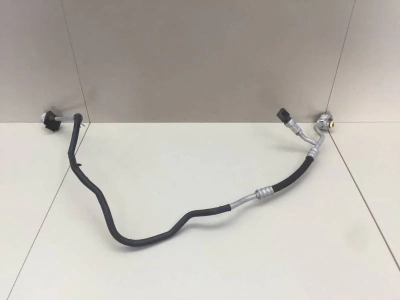 Трубка кондиционера Volkswagen Touareg (7L) 2002-2010