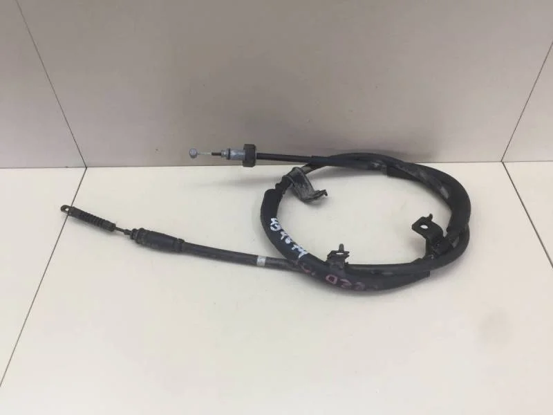 Трос стояночного тормоза Kia Ceed (ED) 2007-2012