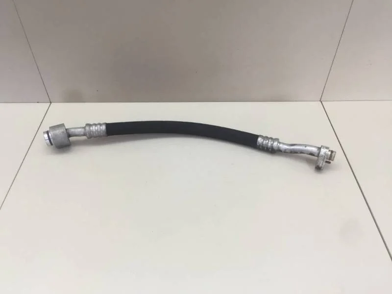 Трубка кондиционера Volkswagen Touareg (7L) 2002-2010