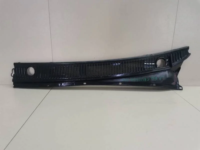 Решетка стеклооч. (планка под лобовое стекло, жабо) Toyota Land Cruiser (J100) 1998-2007