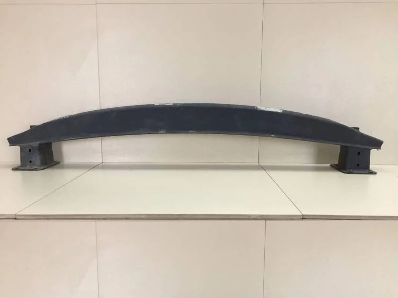 Усилитель заднего бампера Volkswagen Touareg (7L) 2002-2010