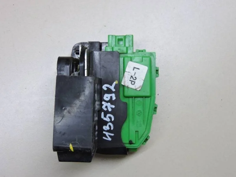 Замок двери задней левой Hyundai Solaris 2010-2017