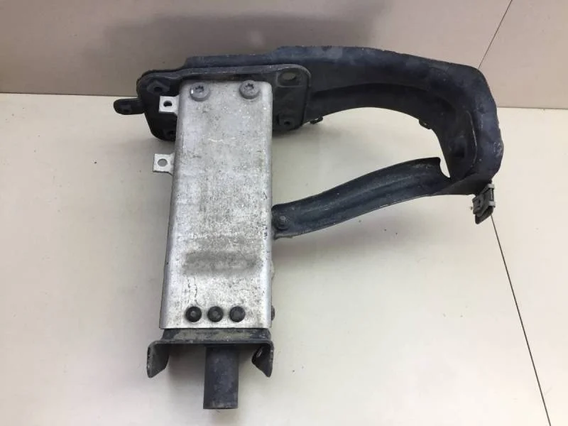 Кронштейн усилителя переднего бампера Mercedes-Benz E-Class (W211) 2002-2009