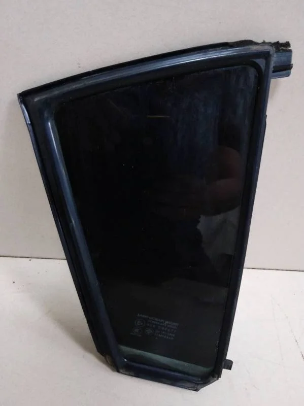 Стекло двери задней правой (форточка) Mazda Mazda 3 (BL) 2009-2013