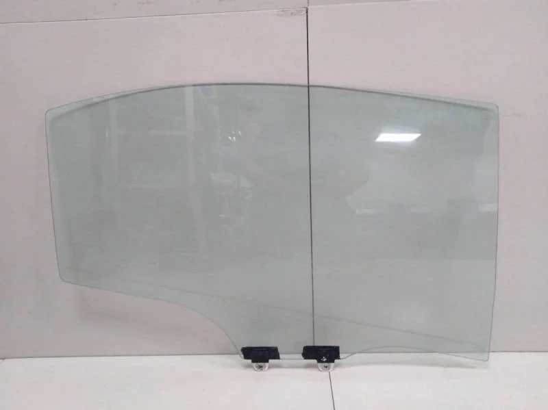 Стекло двери задней правой Honda Civic 4D 2006-2012