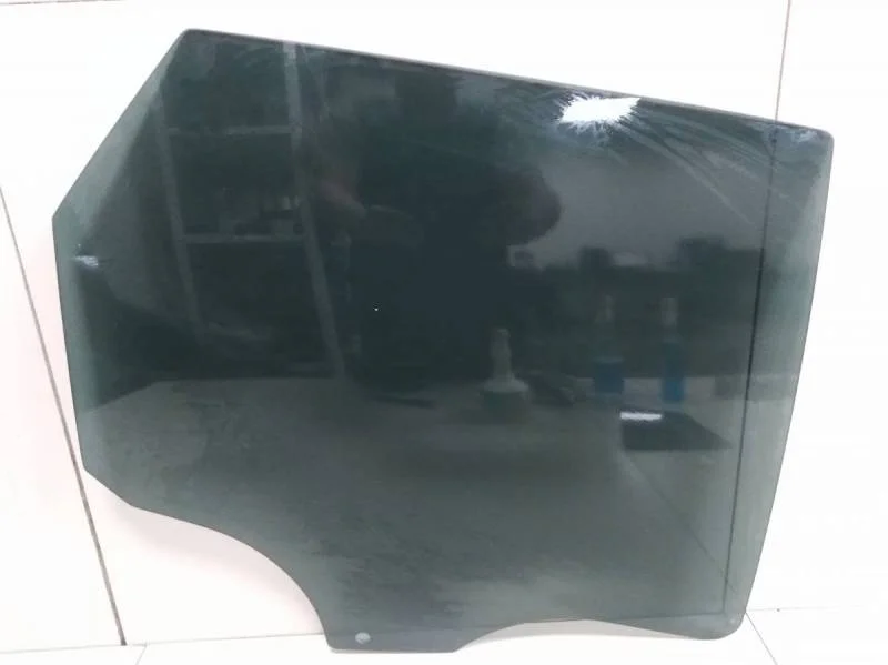 Стекло двери задней правой Mazda CX-7 (ER) 2006-2012