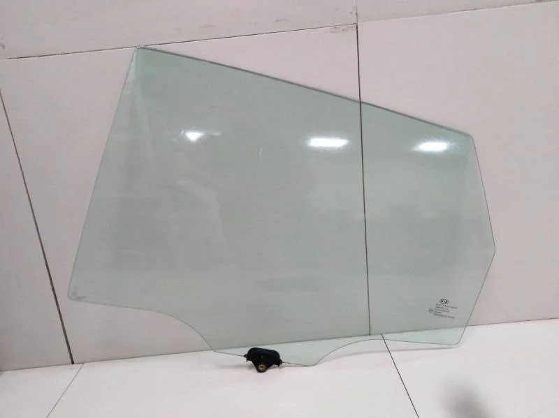 Стекло двери задней левой Kia Ceed (ED) 2007-2012