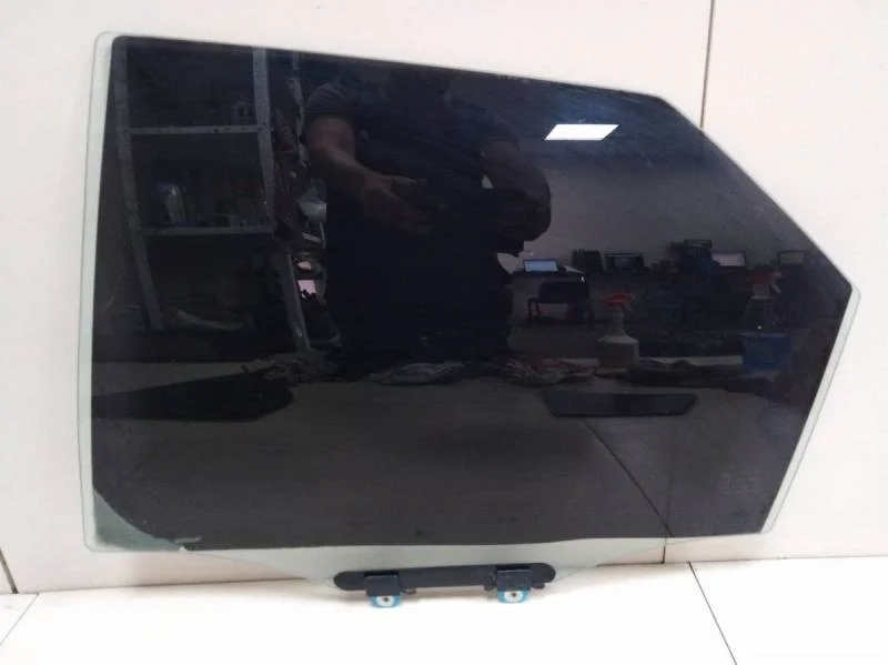 Стекло двери задней левой Honda Civic 5D 2006-2012
