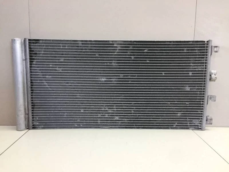Радиатор кондиционера (конденсер) Renault Duster 2012>