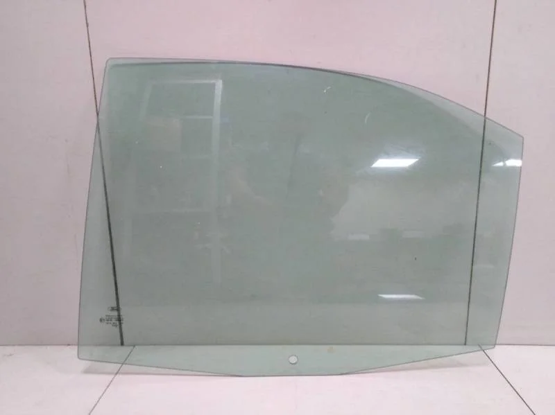 Стекло двери задней левой Ford Mondeo 3 2000-2007