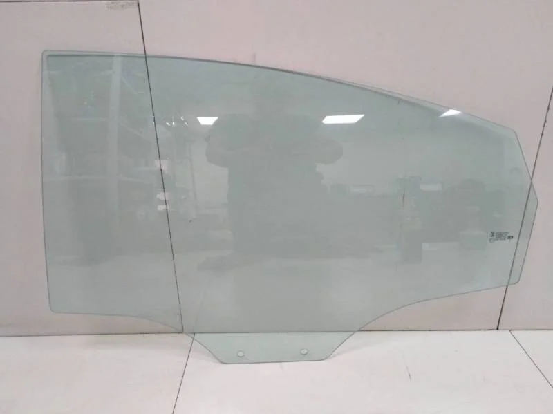 Стекло двери задней левой Hyundai Solaris 2010-2017