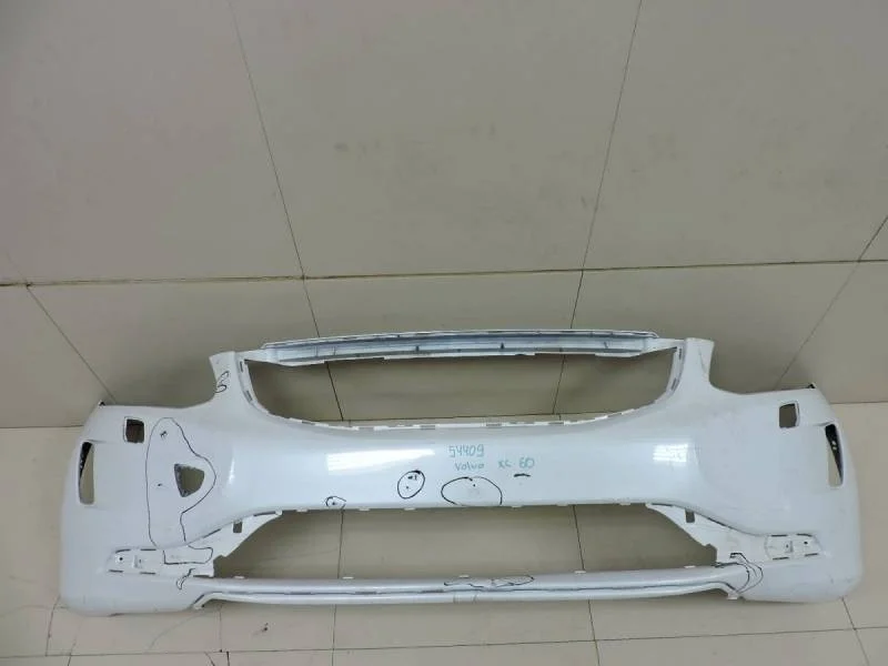 Бампер передний Volvo XC60 2008-2017