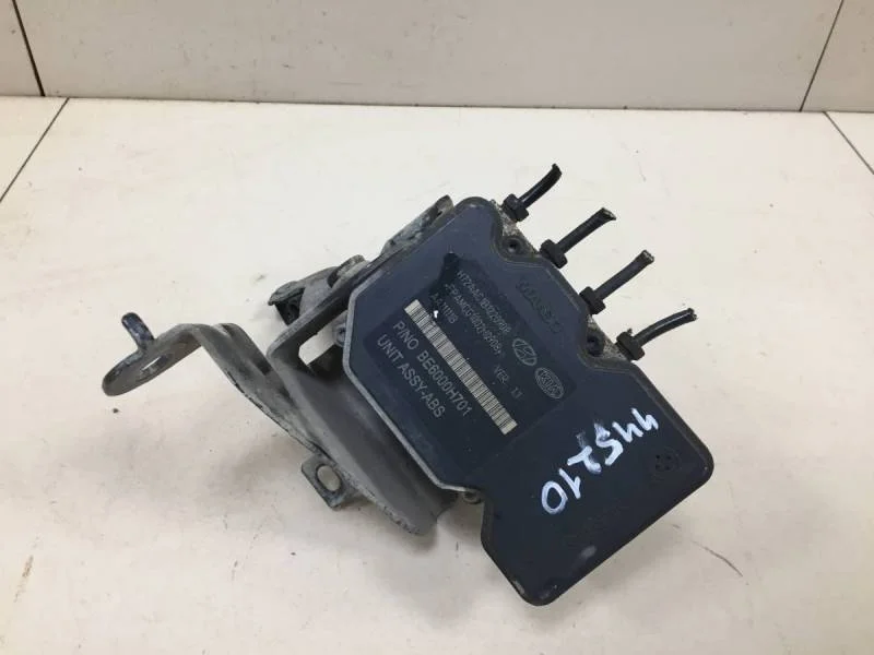 Блок ABS (насос) Kia Rio 3 (UB) 2011-2017