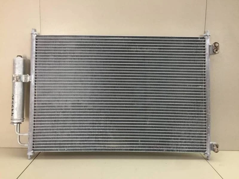 Радиатор кондиционера (конденсер) Nissan X-Trail (T31) 2007-2014