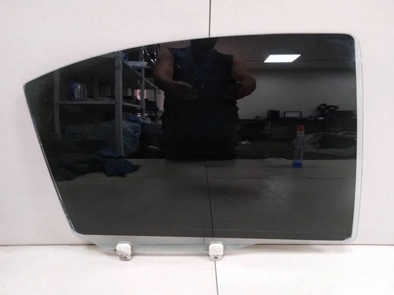 Стекло двери задней правой Mitsubishi Lancer X (CX, CY)  2007>