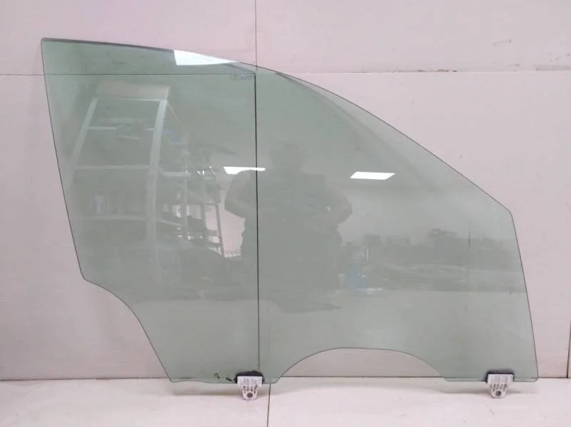 Стекло двери передней правой Infiniti FX (S50) 2003-2007