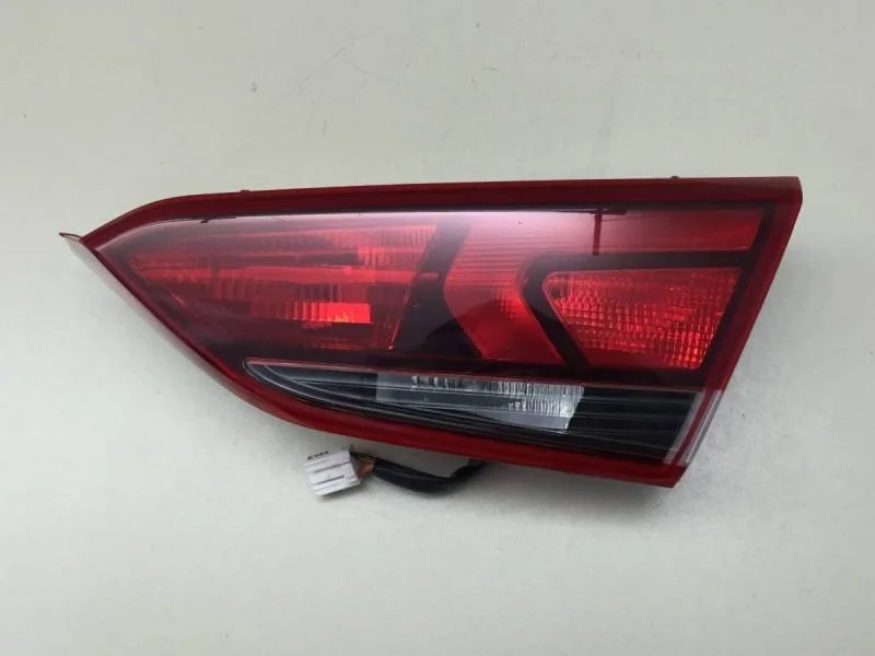 Фонарь задний внутренний правый Hyundai Solaris 2017>