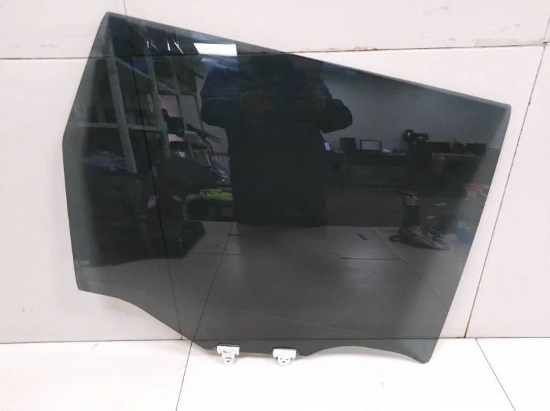 Стекло двери задней правой Nissan X-Trail (T31) 2007-2014