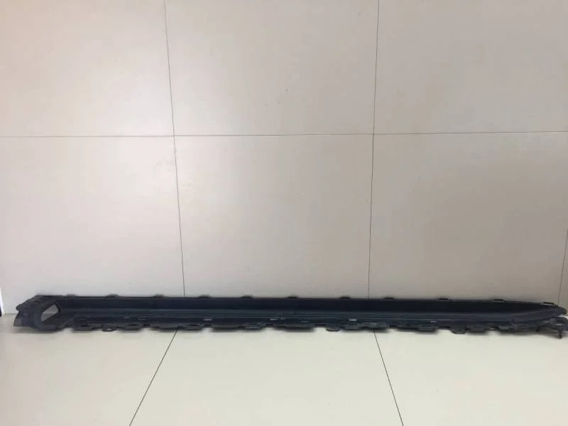 Накладка на порог (наружная) Toyota Land Cruiser (J200) 2007-2015