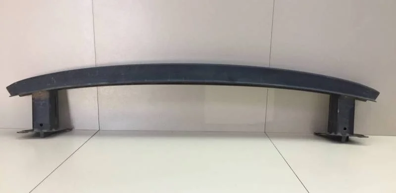 Усилитель заднего бампера Volkswagen Jetta (1K) 2006-2011