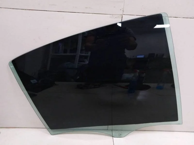 Стекло двери задней правой Renault Laguna (2) 2001-2008