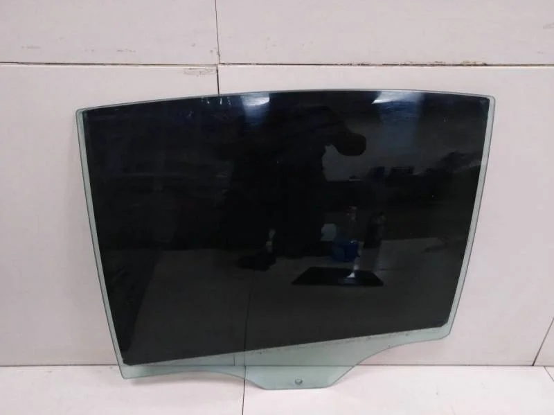 Стекло двери задней левой BMW 7-Series E65,E66 2001-2008