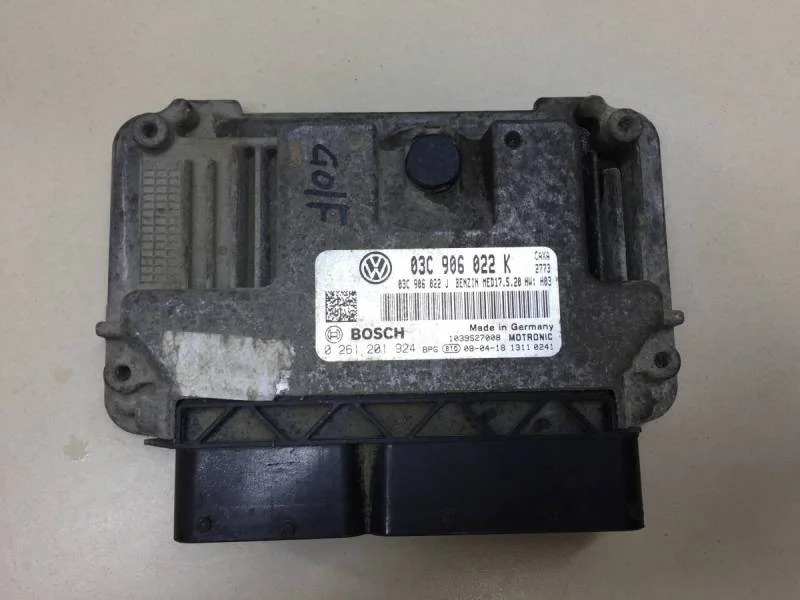 Блок управления двигателем Volkswagen Golf 5 (1K) 2003-2009