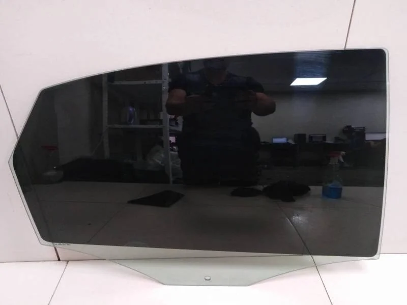 Стекло двери задней правой Volkswagen Polo (Sed RUS) 2011>