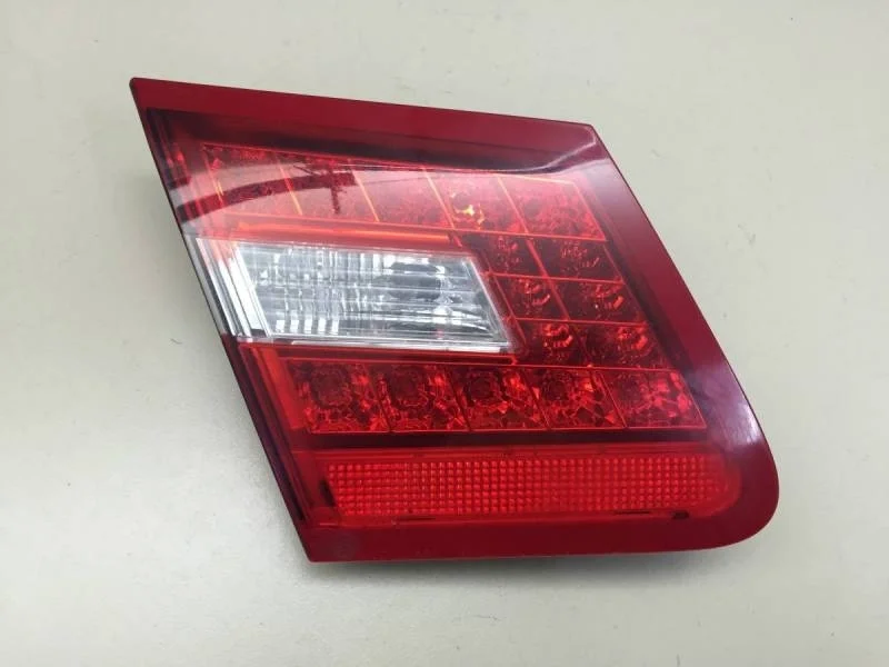 Фонарь задний внутренний левый Mercedes-Benz E-Class (C207) 2009-2016