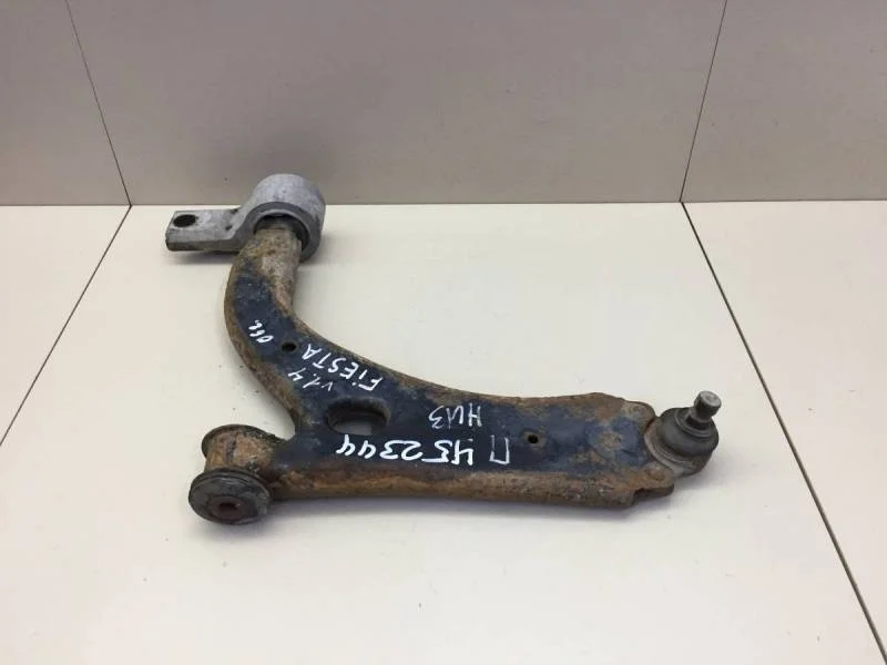 Рычаг передний нижний левый Ford Fiesta (MK5) 2002-2008