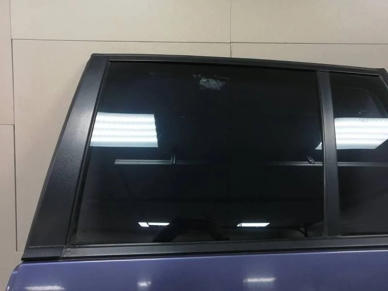 Стекло двери задней левой Ford Fusion (JU) 2002-2012